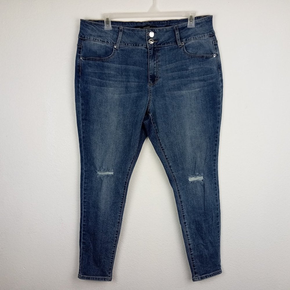 City Chic Jeans Harley Skinny Women's Size 20 Short Distressed Medium Wash Denim